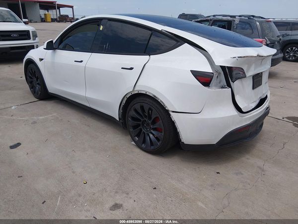 2024 TESLA MODEL Y — I3