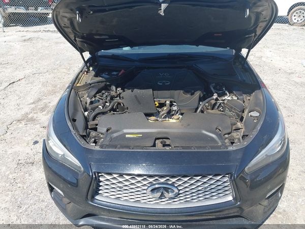 2021 INFINITI Q50 LUXE — I10