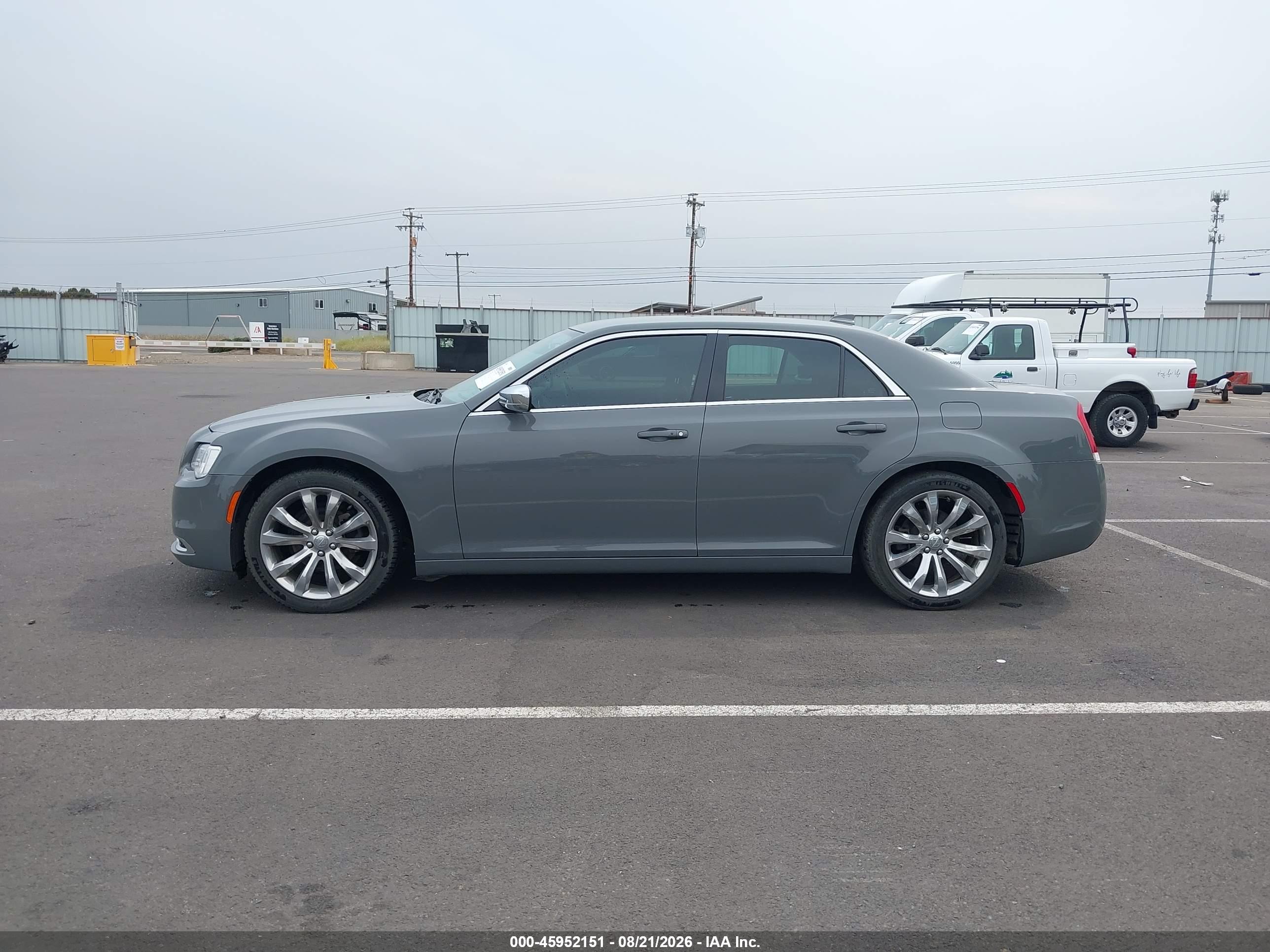 2019 CHRYSLER 300 TOURING