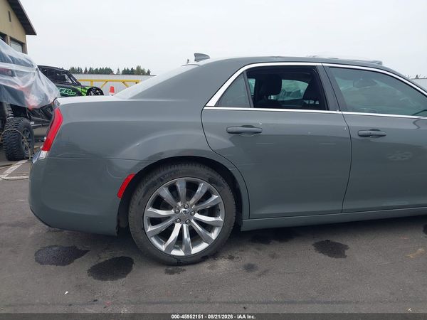 2019 CHRYSLER 300 TOURING