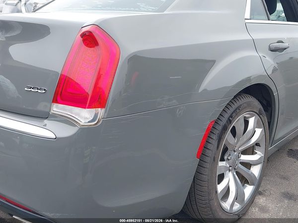 2019 CHRYSLER 300 TOURING