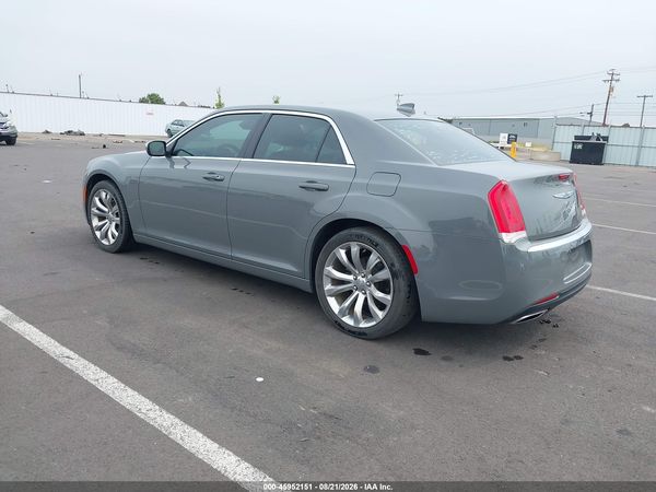 2019 CHRYSLER 300 TOURING
