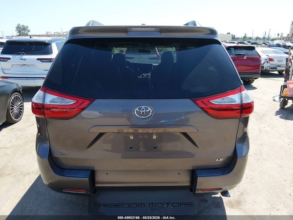 2015 TOYOTA SIENNA LE 8 PASSENGER — I119