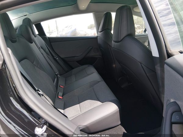 2025 TESLA MODEL 3