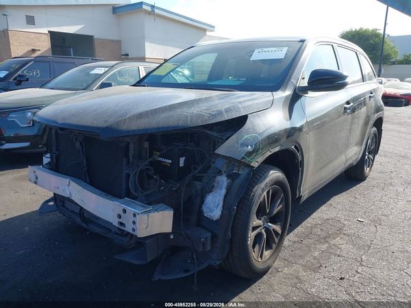 2016 TOYOTA HIGHLANDER XLE V6