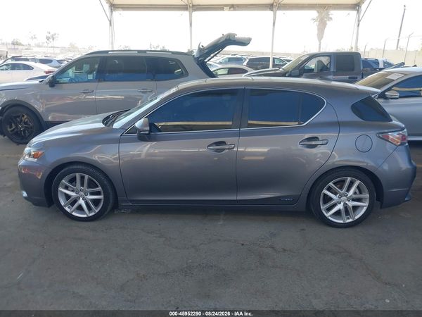 2016 LEXUS CT 200H