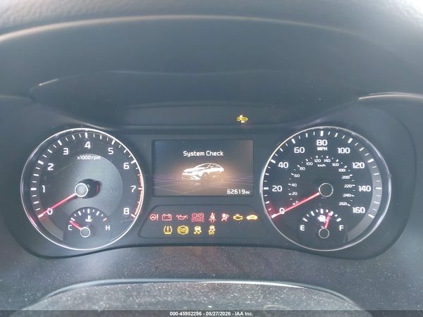 2023 KIA FORTE LXS — I7