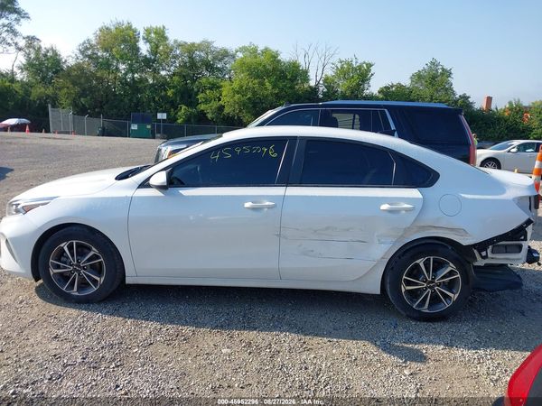 2023 KIA FORTE LXS — I117