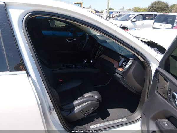 2019 VOLVO XC60 T5 INSCRIPTION