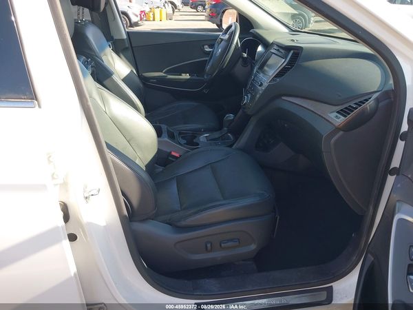 2018 HYUNDAI SANTA FE SE