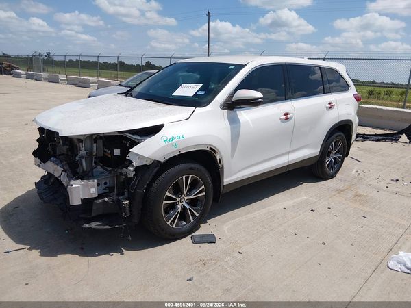 2019 TOYOTA HIGHLANDER LE PLUS