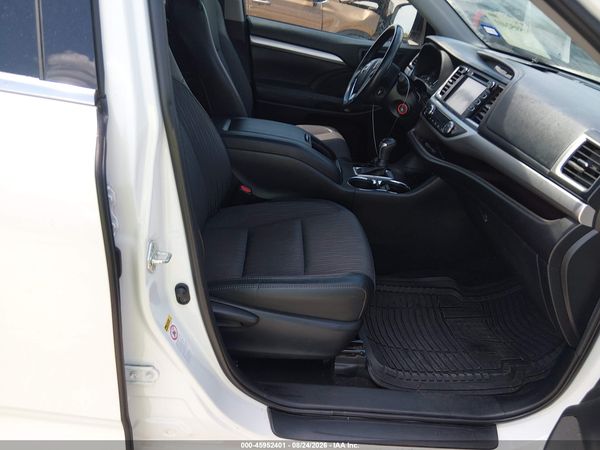 2019 TOYOTA HIGHLANDER LE PLUS