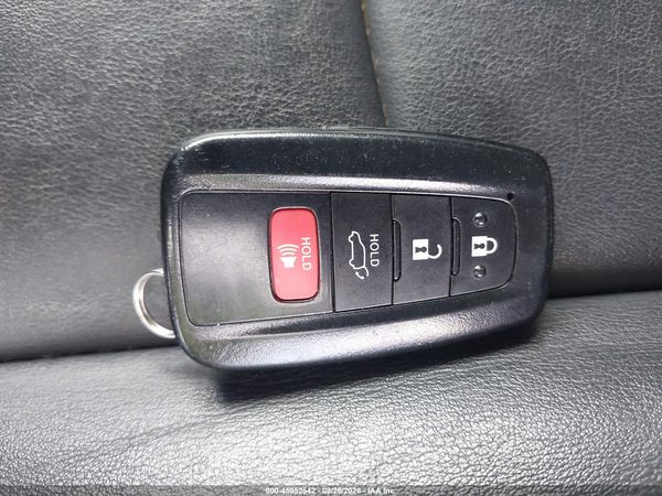 2021 TOYOTA RAV4 XLE PREMIUM — I11
