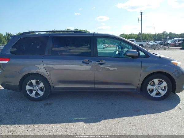 2012 TOYOTA SIENNA LE V6 8 PASSENGER