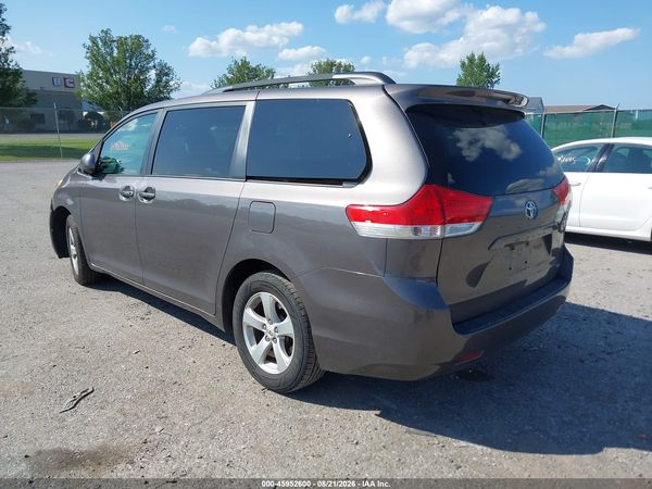 2012 TOYOTA SIENNA LE V6 8 PASSENGER