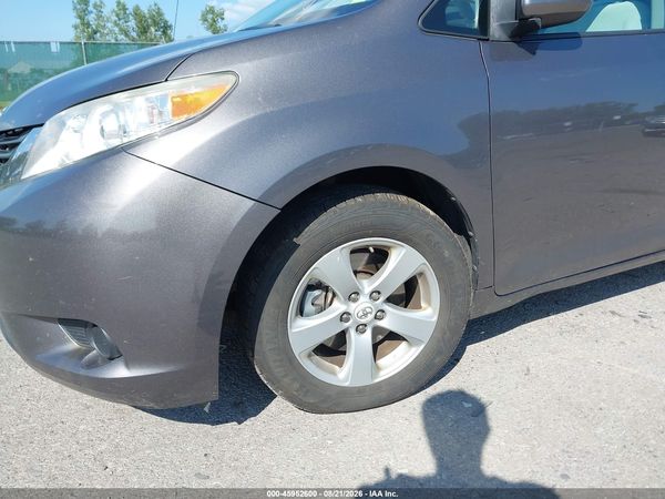 2012 TOYOTA SIENNA LE V6 8 PASSENGER