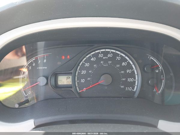 2012 TOYOTA SIENNA LE V6 8 PASSENGER