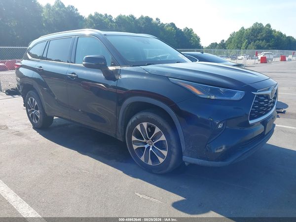 2021 TOYOTA HIGHLANDER XLE