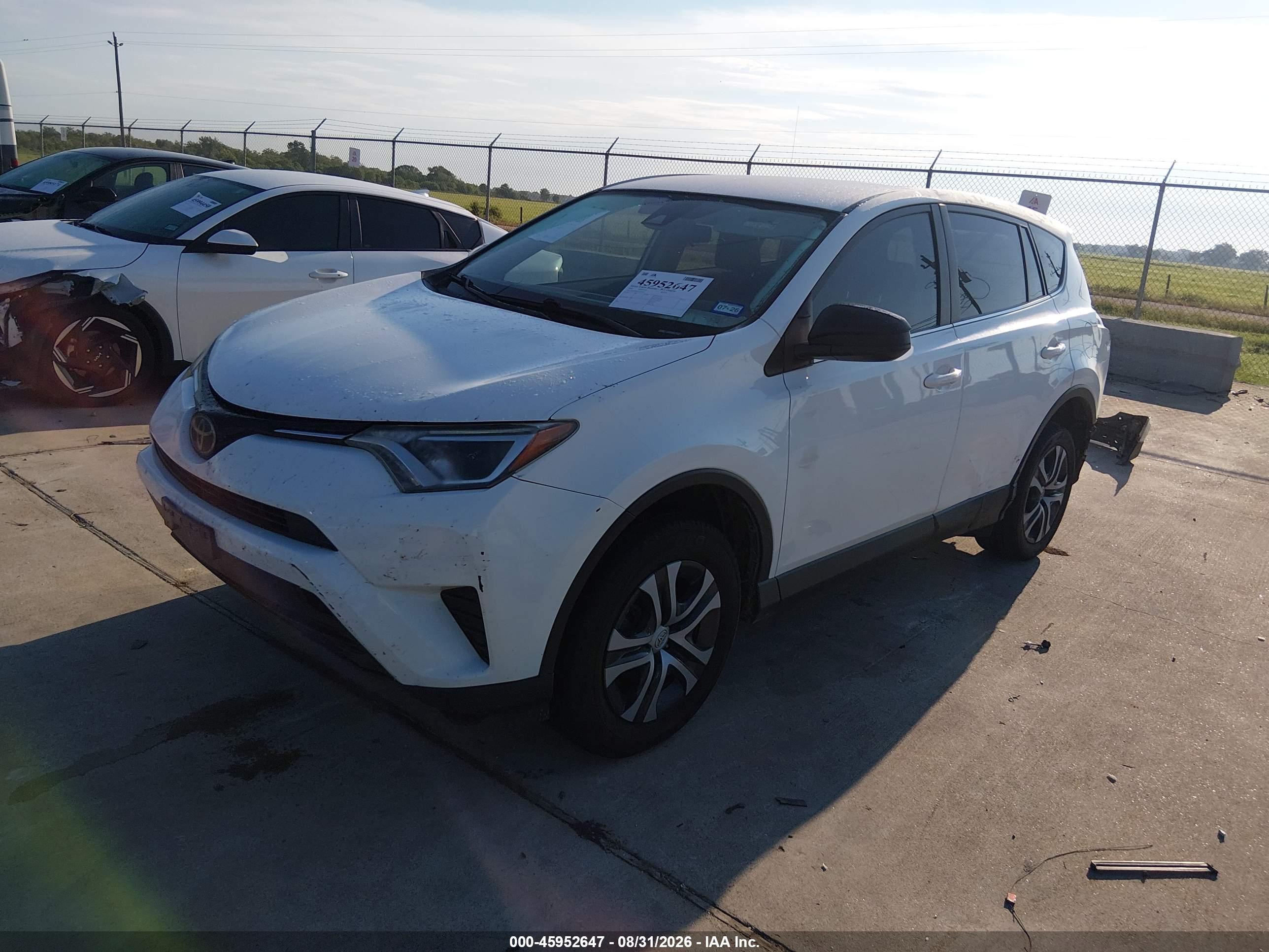 2018 TOYOTA RAV4 LE — I2