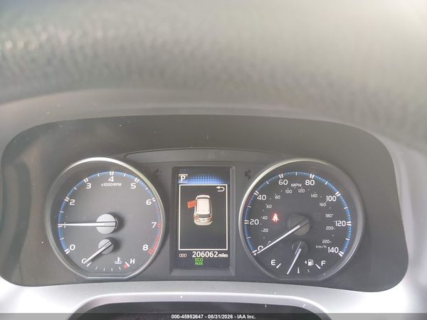 2018 TOYOTA RAV4 LE — I7
