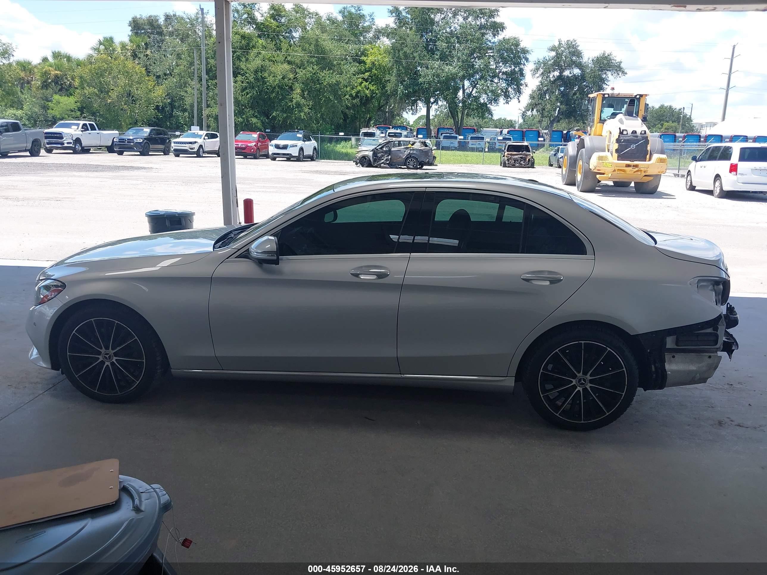 2020 MERCEDES-BENZ C 300 C300