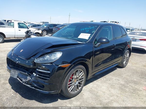 2014 PORSCHE CAYENNE GTS — I2
