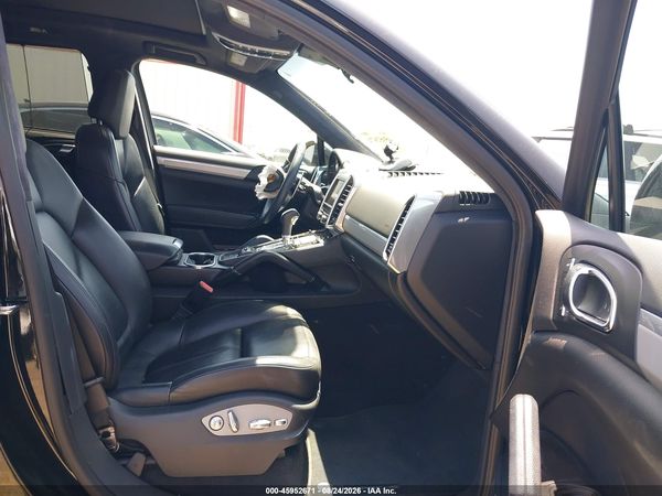 2014 PORSCHE CAYENNE GTS — I5