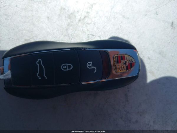 2014 PORSCHE CAYENNE GTS — I11