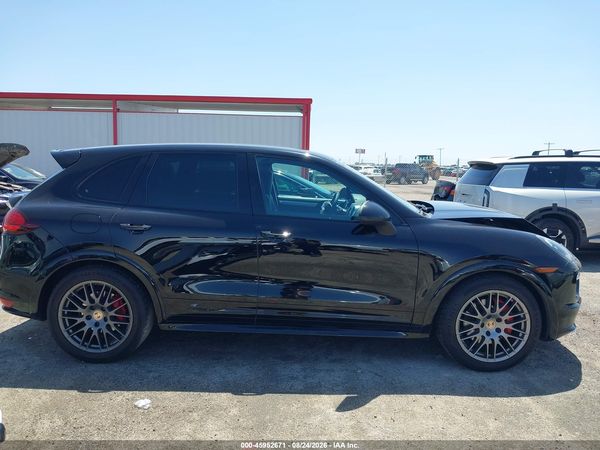 2014 PORSCHE CAYENNE GTS — I116