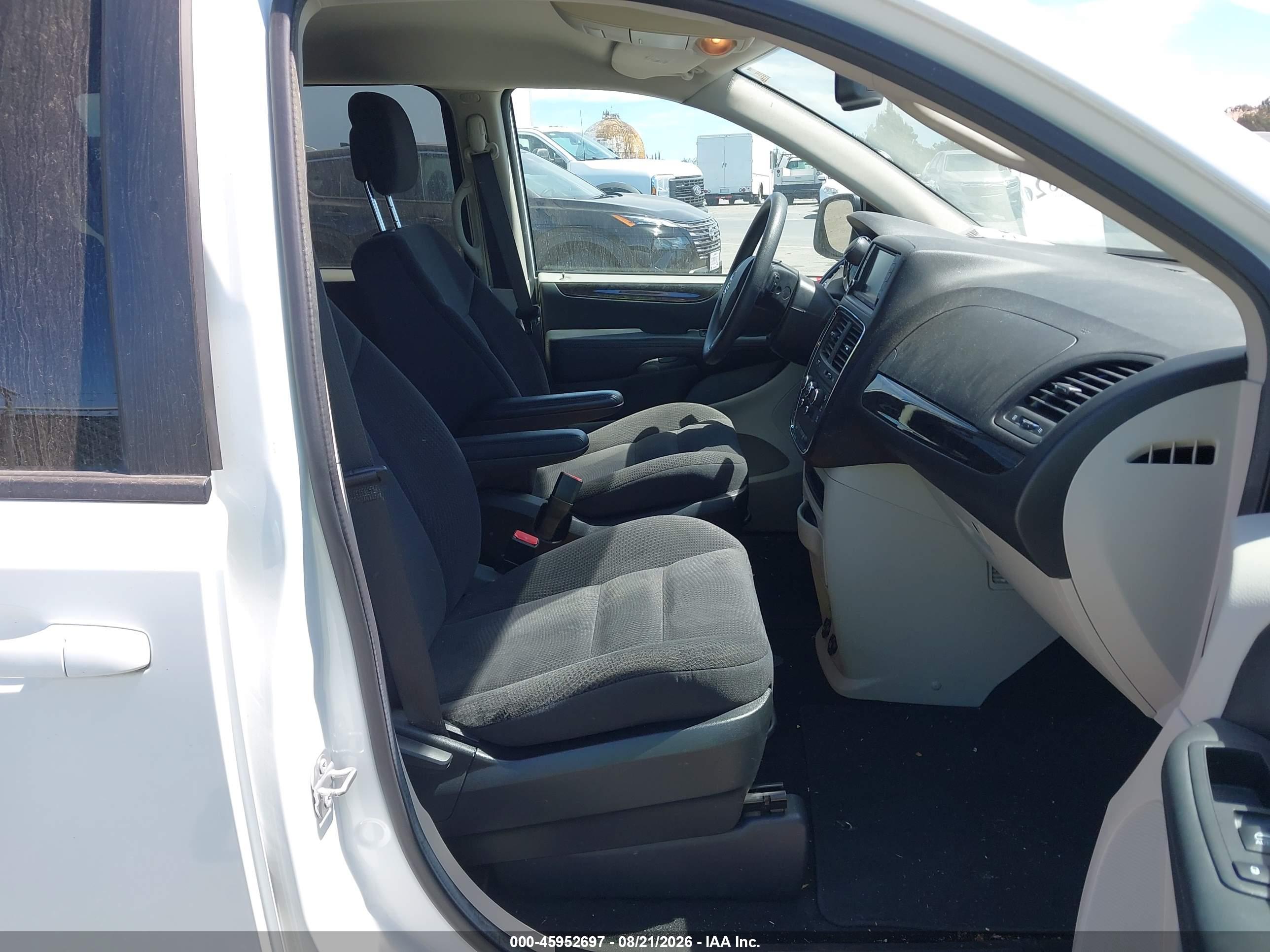 2018 DODGE GRAND CARAVAN SE