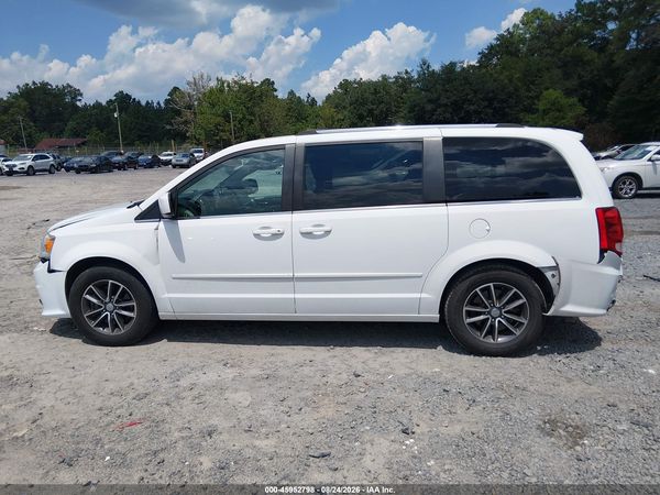 2017 DODGE GRAND CARAVAN SXT — I117