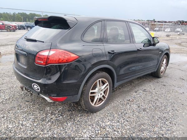 2014 PORSCHE CAYENNE DIESEL