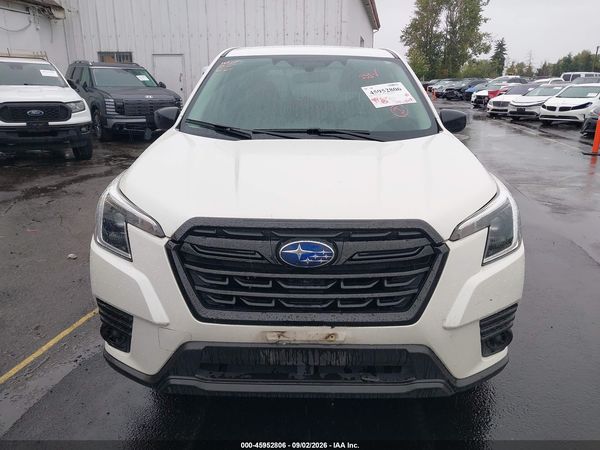 2022 SUBARU FORESTER Base
