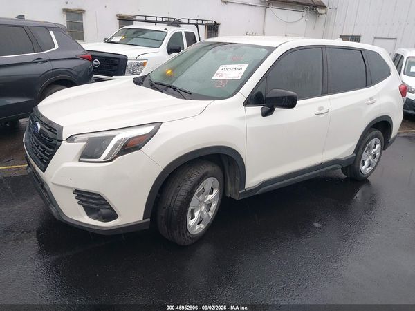 2022 SUBARU FORESTER Base