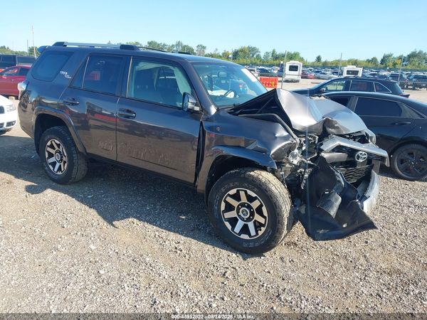 2018 TOYOTA 4RUNNER TRD OFF ROAD PREMIUM — I1
