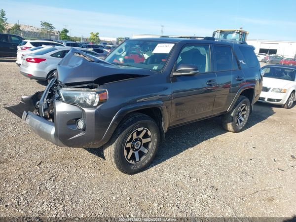 2018 TOYOTA 4RUNNER TRD OFF ROAD PREMIUM — I2