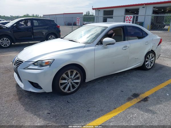 2016 LEXUS IS 200T