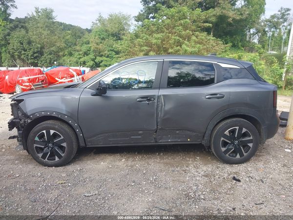 2025 NISSAN KICKS