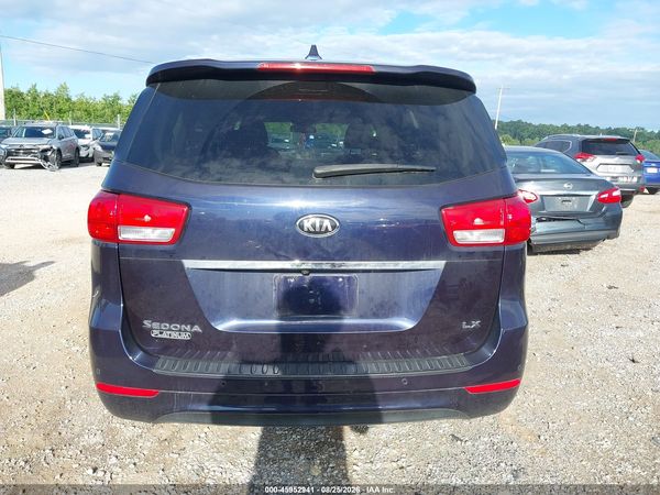 2018 KIA SEDONA LX