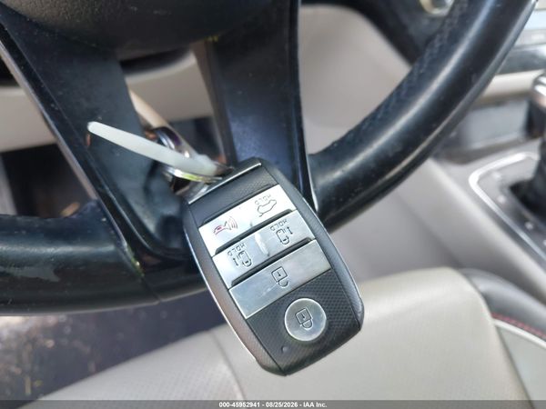2018 KIA SEDONA LX