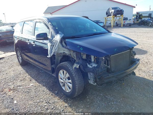 2018 KIA SEDONA LX
