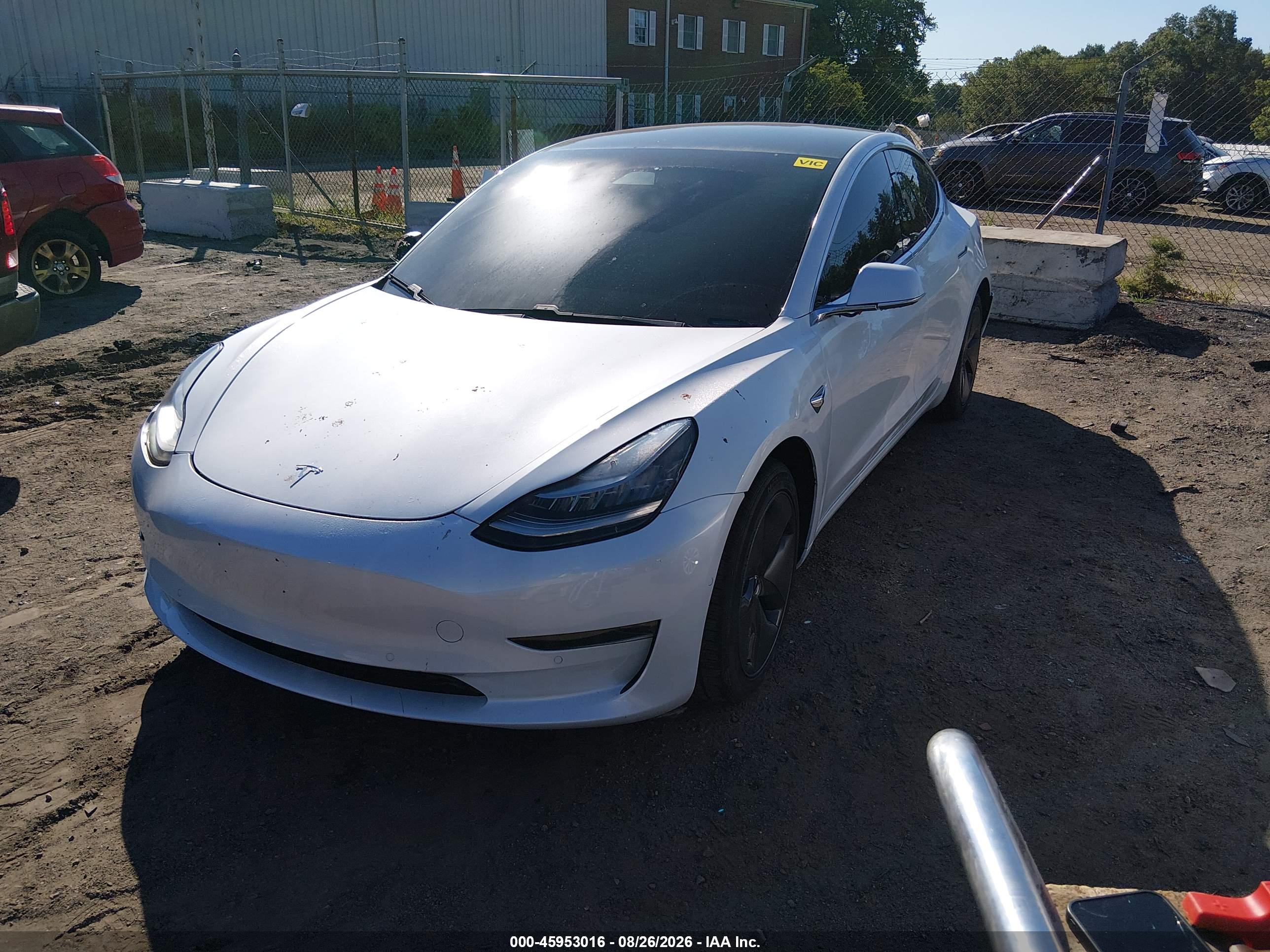 2020 TESLA MODEL 3 — I2