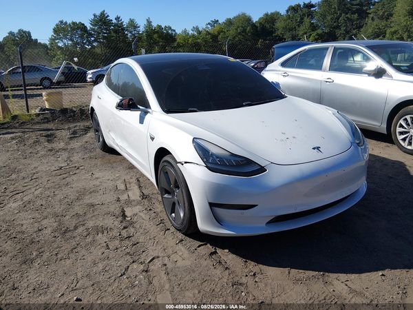 2020 TESLA MODEL 3 — I1