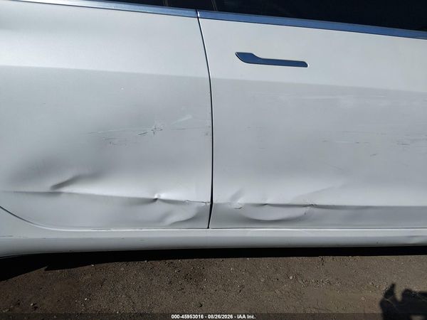 2020 TESLA MODEL 3 — I6