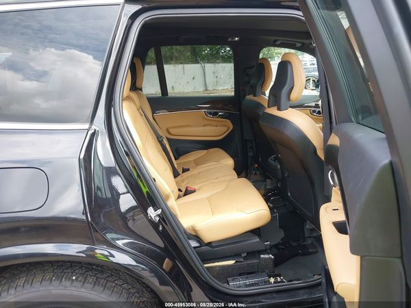 2016 VOLVO XC90 T6 MOMENTUM