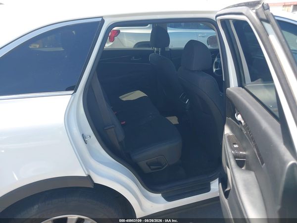 2020 KIA SORENTO 3.3L LX — I8