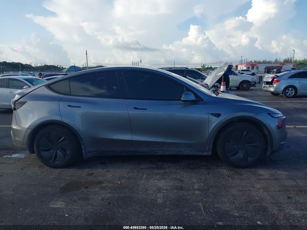 2026 TESLA MODEL Y PREMIUM/REAR-WHEEL DRIVE
