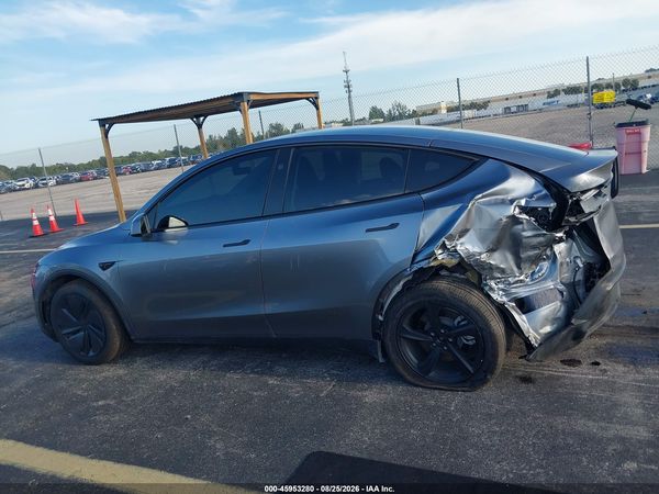 2026 TESLA MODEL Y PREMIUM/REAR-WHEEL DRIVE