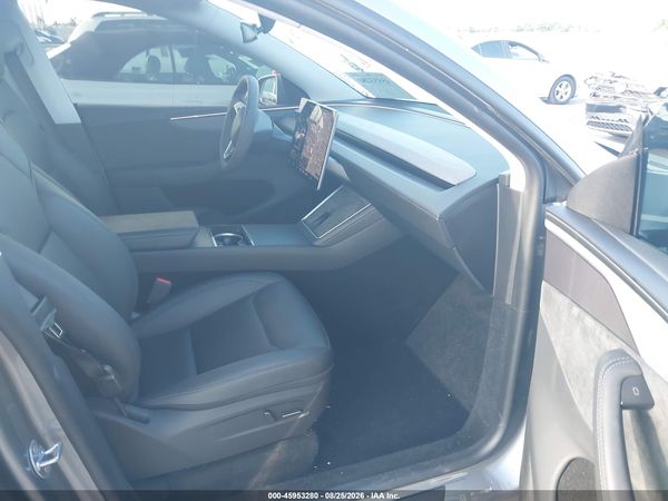 2026 TESLA MODEL Y PREMIUM/REAR-WHEEL DRIVE