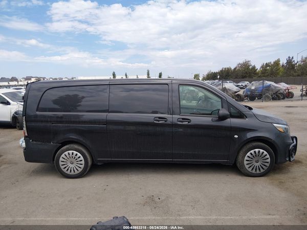 2020 MERCEDES-BENZ METRIS